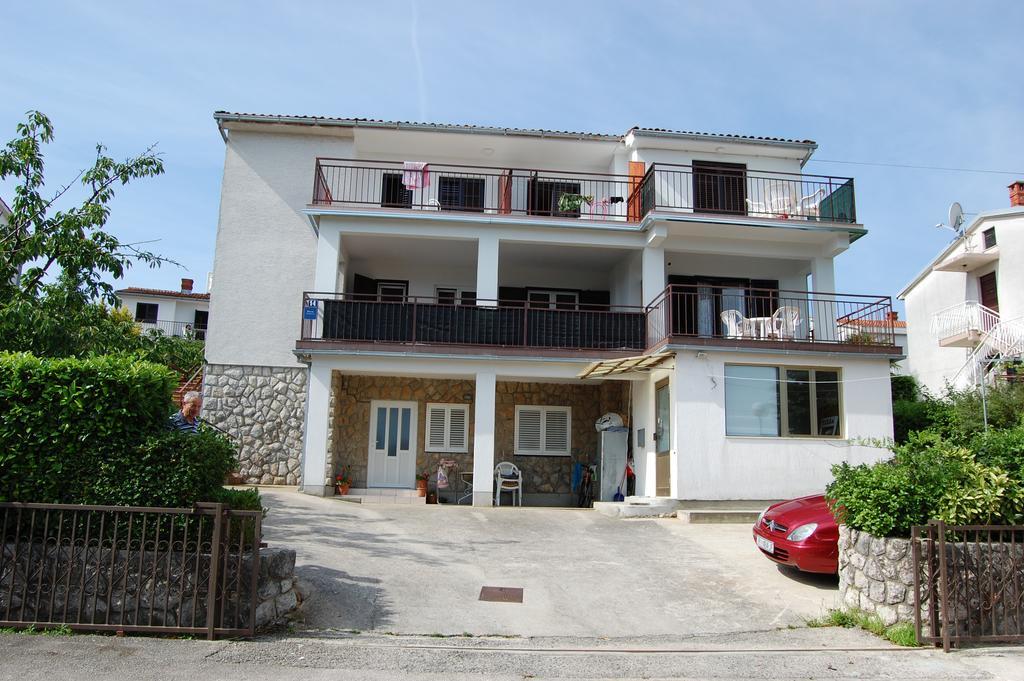 Apartments Dida By El-Pi Tours Njivice Kültér fotó