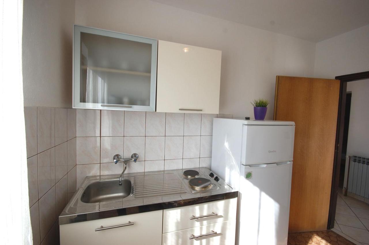 Apartments Dida By El-Pi Tours Njivice Kültér fotó