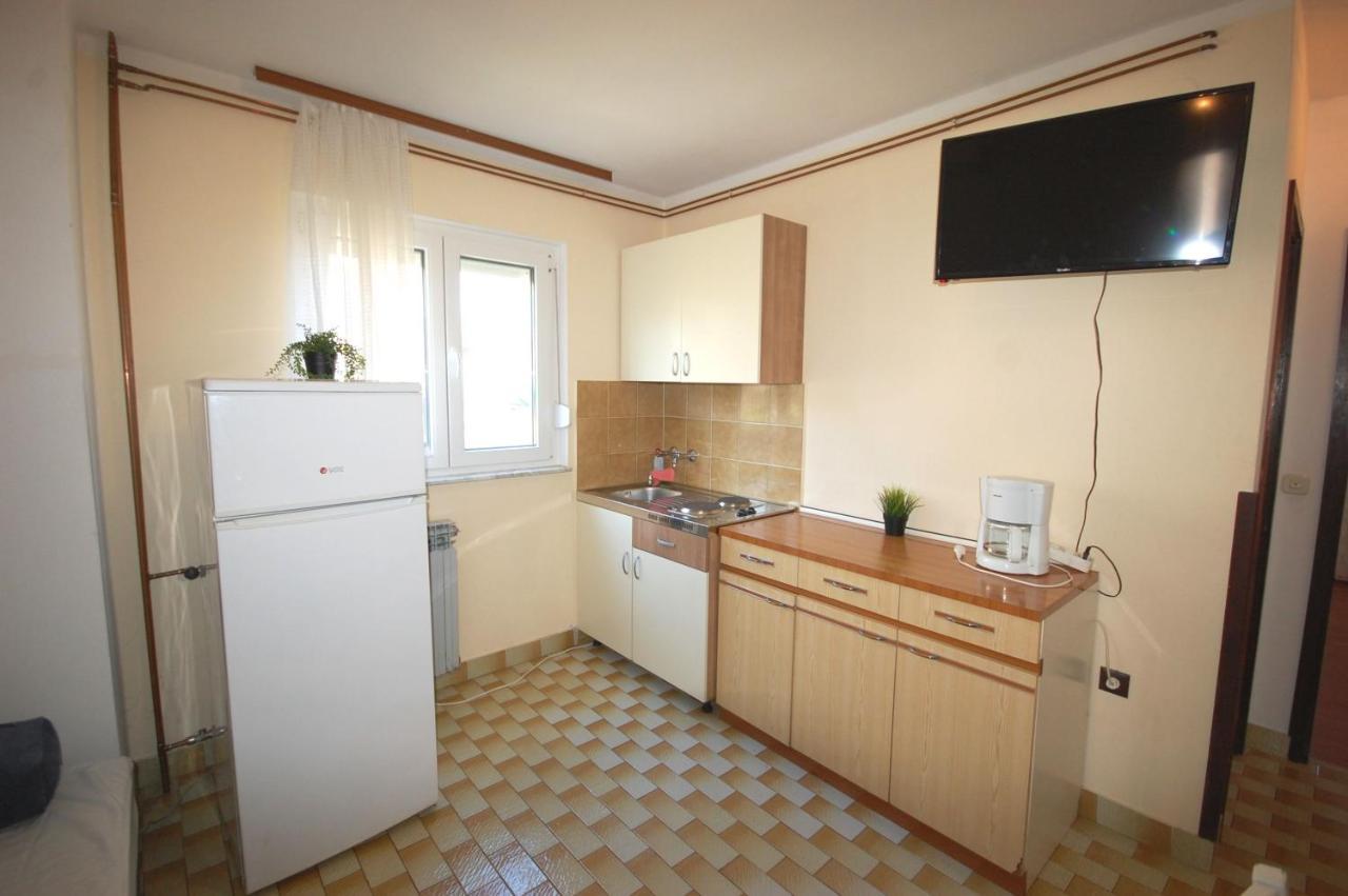 Apartments Dida By El-Pi Tours Njivice Kültér fotó